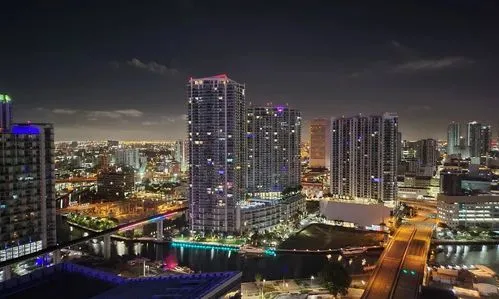 Top Aeroseal HVAC air duct sealing service company in Miami Shores FL - View of a place in Miami Shores during nightime
