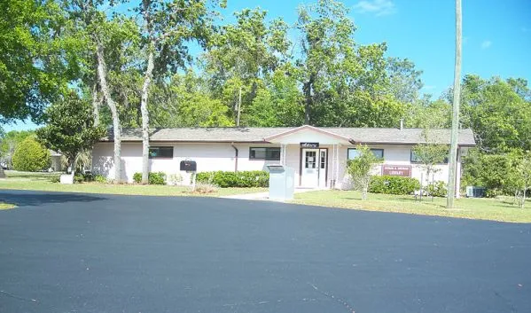 Top dryer vent cleaning services company in Rainbow Lakes Estates FL - View of a cleaner Rainbow Lakes Estates air environment after the job is done.