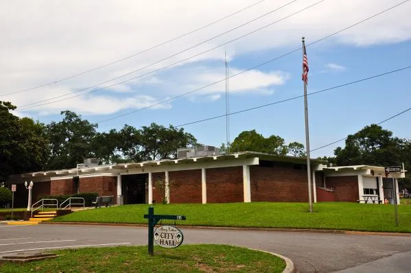 Top air duct cleaning services company in Mary Esther FL - View of a cleaner Mary Esther air environment after the job is done.