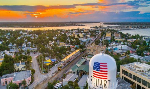 Top HVAC system replacement service company in Stuart FL - Wider top view of the Stuart City, Florida